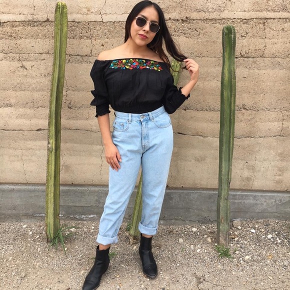 Boho Mexican top With san Antonino Silk Embroidery - Picture 1 of 8